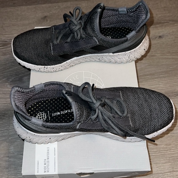 Adidas Men's Kaptir 2.0 Gray Cloudfoam Running Shoe
Size 8 - Picture 13 of 14